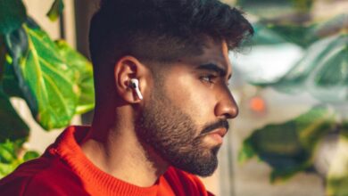 IOS 19 अपडेट के साथ लाइव वार्तालाप अनुवाद सुविधा प्राप्त करने के लिए Apple के AirPods: रिपोर्ट